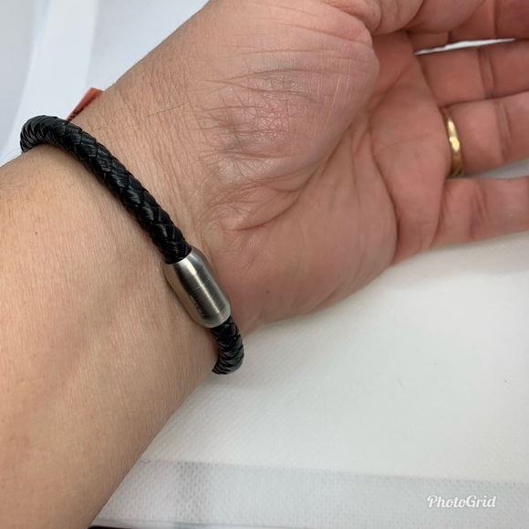 Bk Agate Austrian Crystal, Leather Arrow Bracelet - Picture 5 of 5